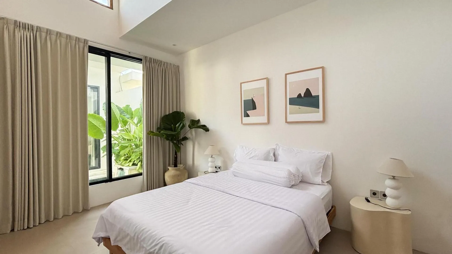 Villa Sunset Village Kerobokan